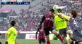 Video: Colombian player knocked out after simultaneous punch and accidental headbutt