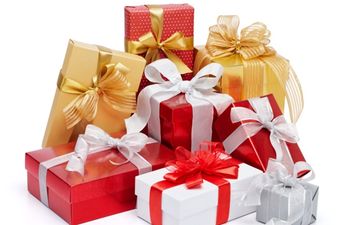 JOE’s Gift Guide for your Gorgeous Girlfriend