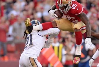 Pics: Vernon Davis showed some great acrobatic skills yesterday