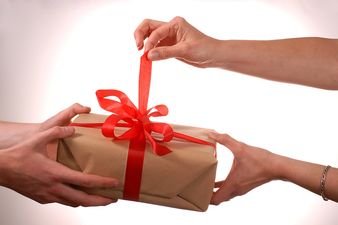 What NOT to buy for someone this Valentine’s Day, No 2: The Christmas Present you forget to get them