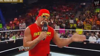Video: Here’s Hulk Hogan’s return to WWE on RAW last night