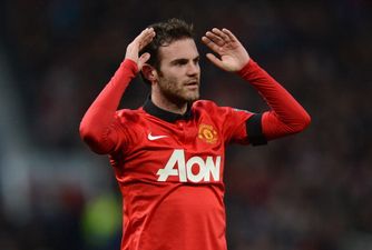 Video: Juan Mata pulls off a classic schoolboy prank on a TV presenter