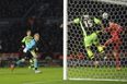 Vine: Kasper Schmeichel nabbed a stoppage time equaliser for his side last night