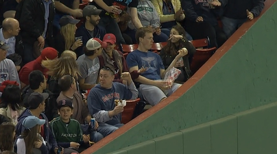 Gif: Baseball fan makes epic ‘lazy catch’ at Red Sox game