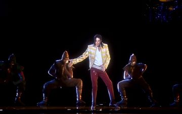 Video: Michael Jackson’s scarily real hologram performed at the Billboard Music Awards last night