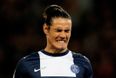 Vine: Edinson Cavani was shown one of the most ridiculous red-cards of all time