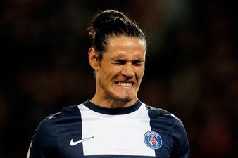 Vine: Edinson Cavani was shown one of the most ridiculous red-cards of all time