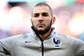 Vine: France’s Karim Benzema misses a penalty and Yohan Cabaye misses the rebound from three yards