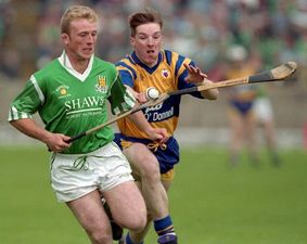 Video: A Galway man’s brilliant re-enactment of Mícheál Ó Muircheartaigh’s commentary on the 1994 Munster Hurling final