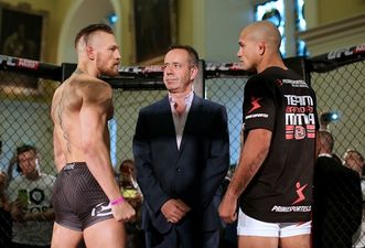 Video: JOE checks out the UFC fighters warm up session ahead of Fight Night Dublin