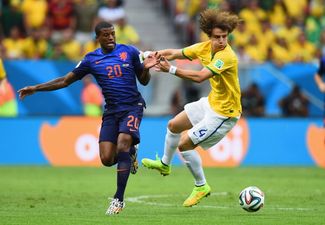Chicago Town Take Away Slice of the Action: David Luiz with one of the ‘assists’ of the World Cup