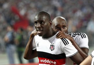 Vine: Demba Ba almost scores sensational goal straight from kick-off against Arsenal
