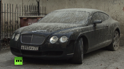 Video: Watch as a Russian CEO’s Bentley gets covered in cement