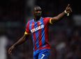 Vine: Yannick Bolasie had a spectacularly awful attempt at goal against Sunderland this evening