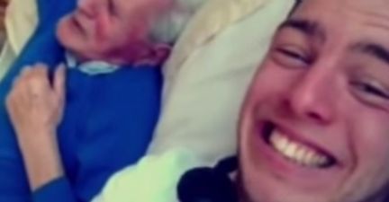 Video: Irish grandad deals with Cork lad’s annoying Snapchat wind-ups like a boss