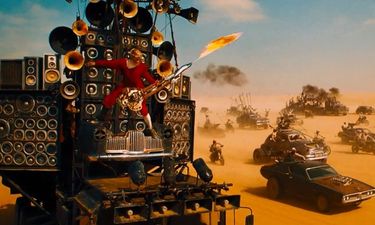 Video: Mad Max fan makes flamethrower ukulele