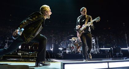 Video: U2 joined on stage in New York by Chilean woman wearing Dublin jersey