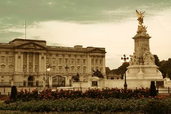 VIDEO: Mr Bean turned 25 years old and Rowan Atkinson celebrated at Buckingham Palace