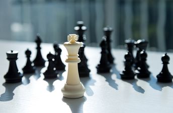 2018 World Chess Championship is going to be the sexiest in history