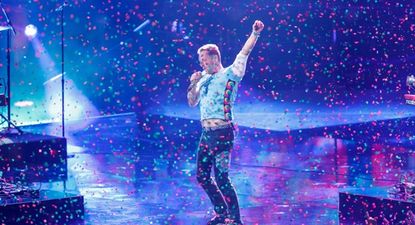 Chris Martin gave this Dublin man €50 when he heard how much he’d paid for a Coldplay ticket