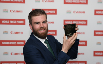 Stephen McCarthy scoops 2nd place in World Press Photo awards with a stunning image