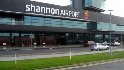 Flight forced to perform emergency landing in Shannon Airport because pilot spilled coffee in the cockpit