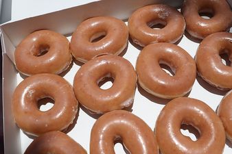 Son posts on Twitter to say nobody was coming to his dad’s doughnut shop, internet reacts accordingly