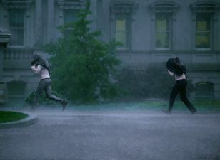 Met Éireann issue new weather warning as Storm Deirdre to bring “damaging gusts of up to 130km/h”