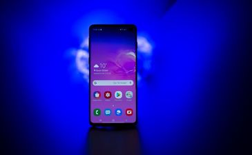 Samsung Galaxy S10 – Fast, feature-packed, and everything you expect of Samsung
