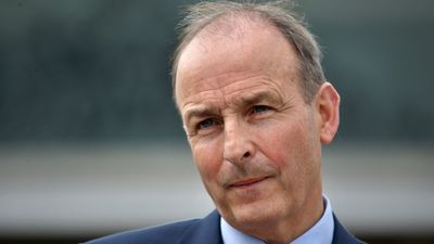 Hospitality workers won’t be prioritised for Covid-19 vaccine says Micheál Martin ahead of indoor dining reopening