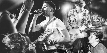 JOE’s Song Of The Day #912 – The Clockworks ‘Throw It All Away’