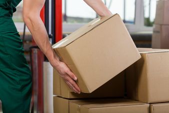 Warning issued after vans follow couriers to steal packages ahead of Christmas