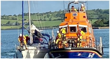 Four people rescued from 40-foot yacht after getting into difficulty off Cork coast