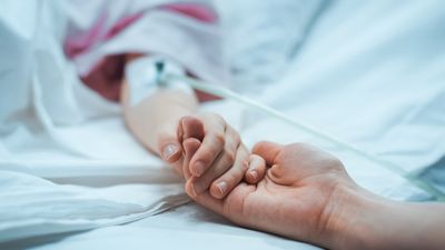 Children under 16 can now stay in public hospitals for free
