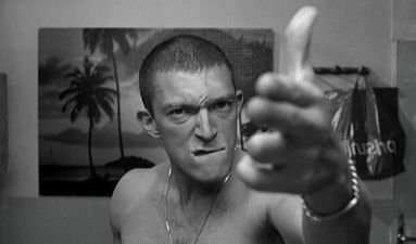 One of the best films of the ’90s is among the movies on TV tonight