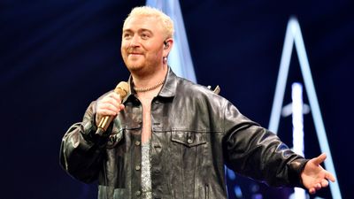 Sam Smith issues apology after Manchester gig ends after just four songs