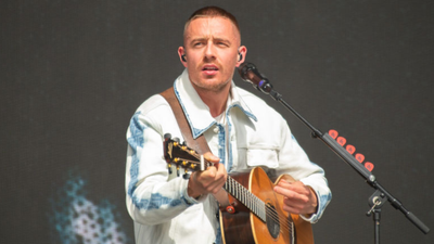 Dermot Kennedy warns fans of major impersonation scam