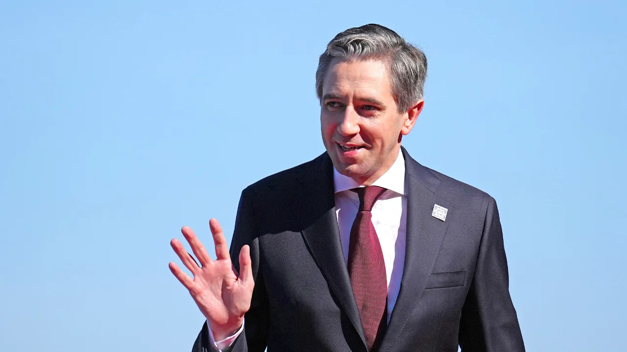 Taoiseach defends decision to increase fine for people on Jobseeker’s Benefit