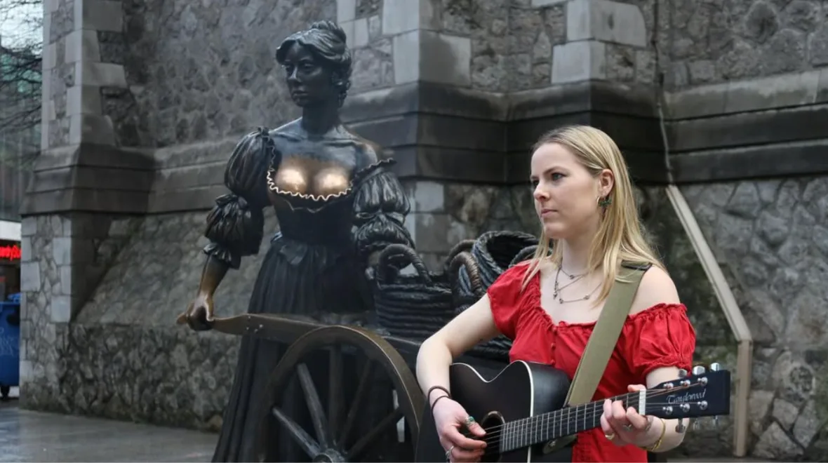 Dublin City Council vows to restore iconic Molly Malone statue