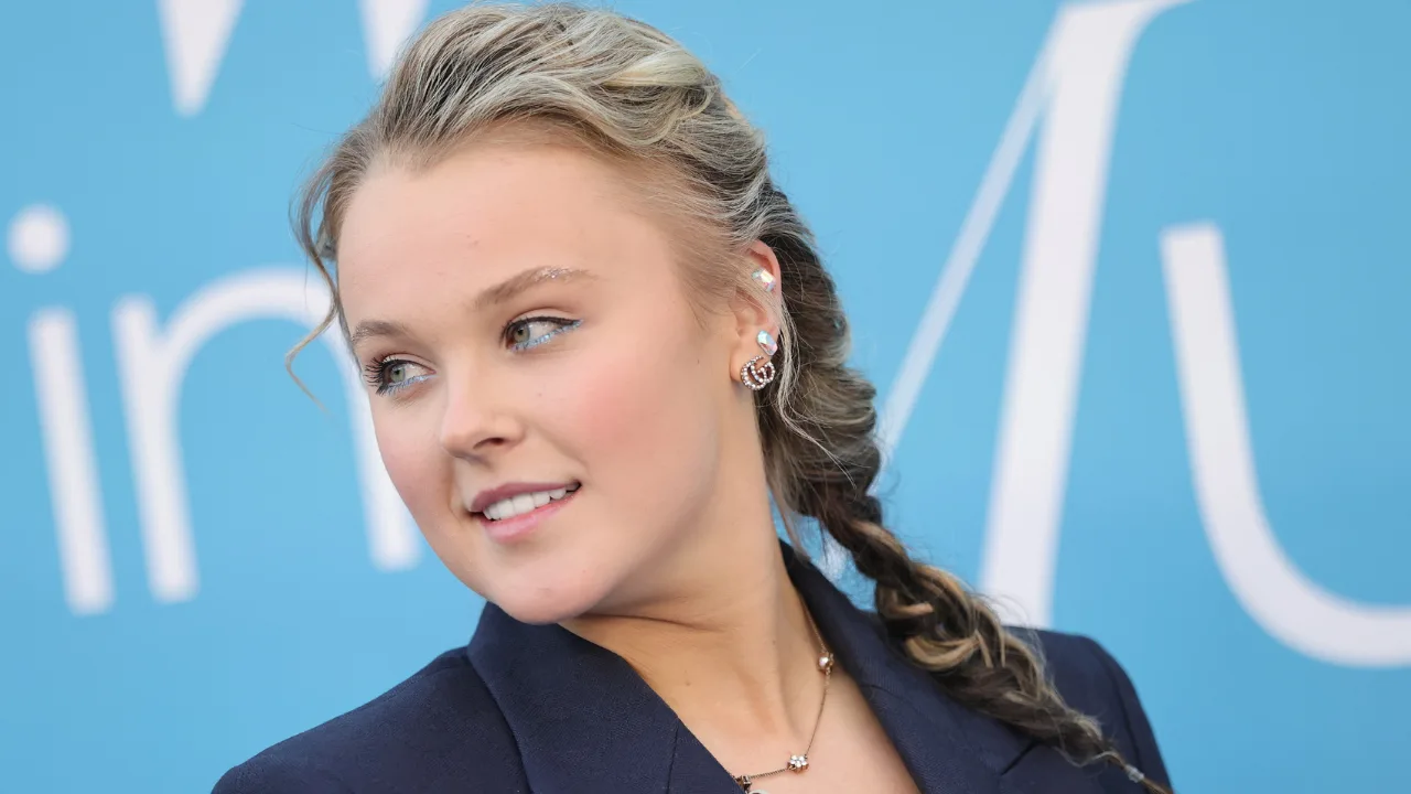 JoJo Siwa has ‘realised she’s not a lesbian’ during her time on Celebrity Big Brother