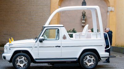 Popemobile to become health clinic for children in Gaza